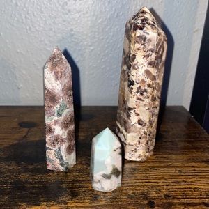 3 crystal towers